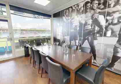 Single Box Boardroom Style